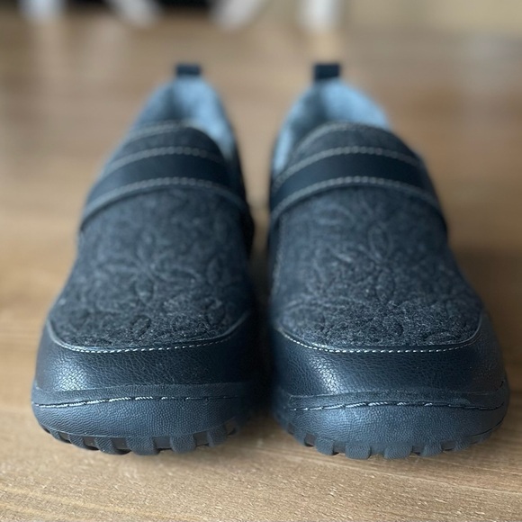 $⬇️JBU Women’s Shoes Leather Size 6.5 Worn Once Great Condition! - Picture 6 of 8